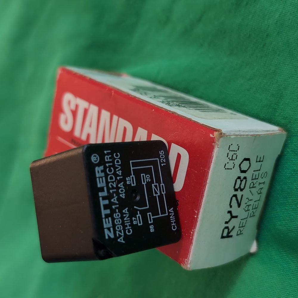 Standard RY-280 Relay Rear for Chevy - Picture 2 of 3